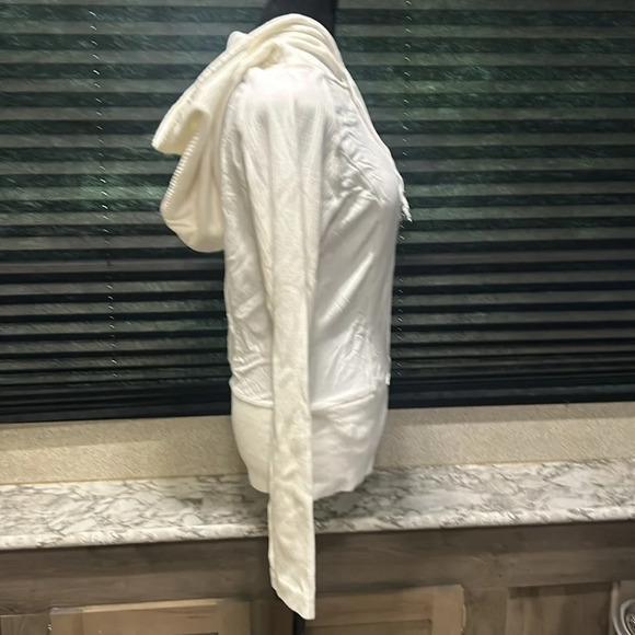 Sameunderneath Women’s White Zipper Front Hooded Embroidered Back Hoodie Large - Picture 9 of 11